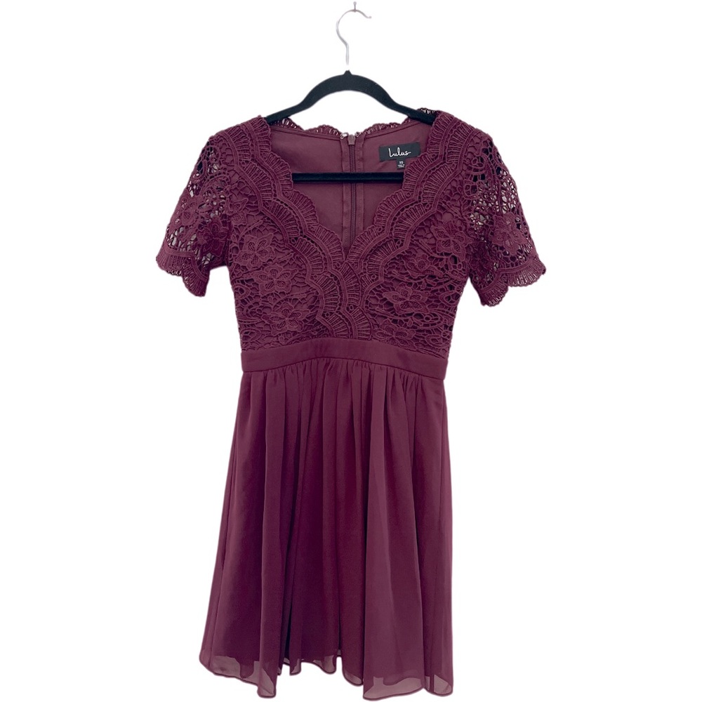 LuLu's floral lace mini Dress women’s size XS Burgundy "Angel in Disguise"